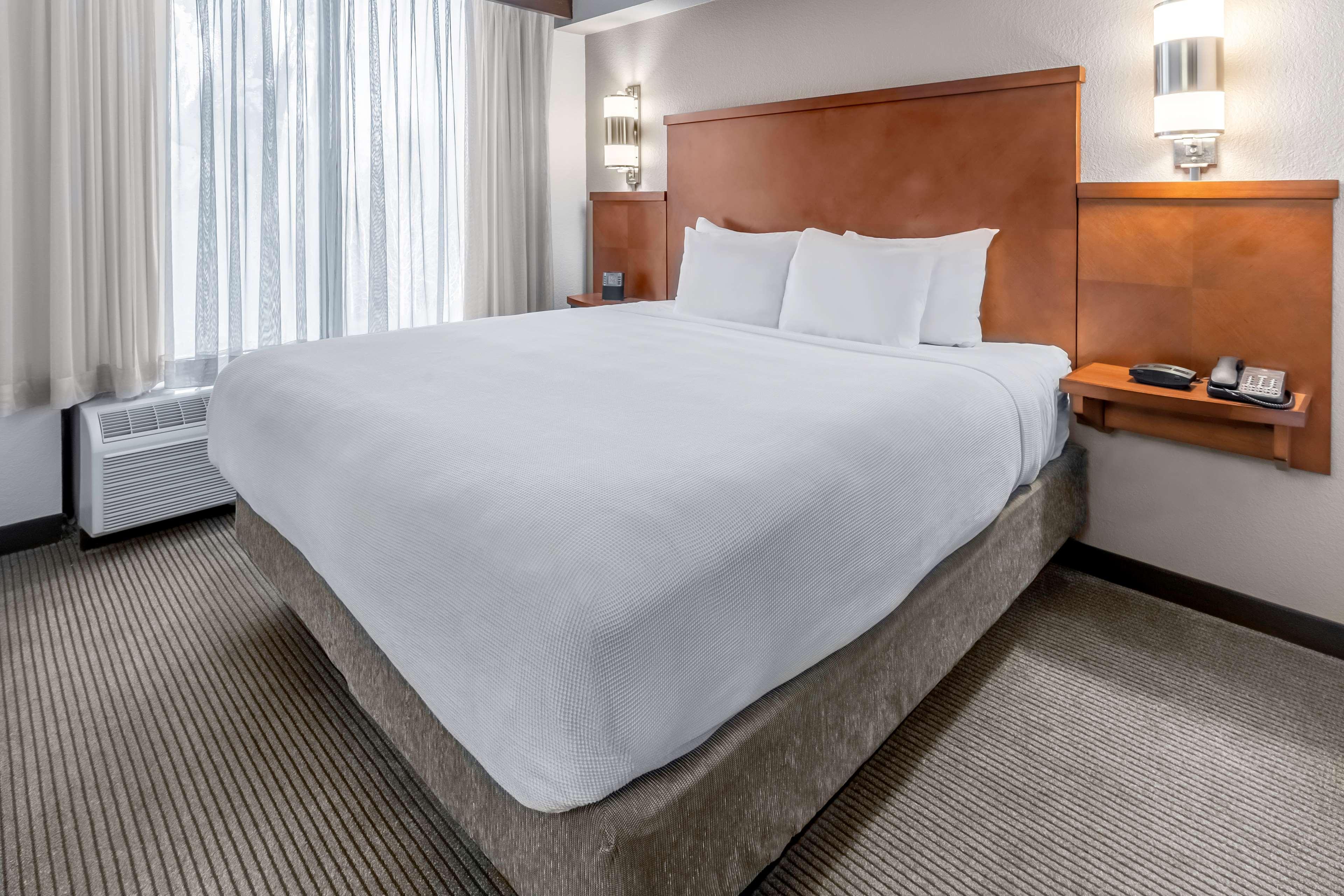Hyatt Place Charlotte Airport Billy Graham Parkway Bagian luar foto