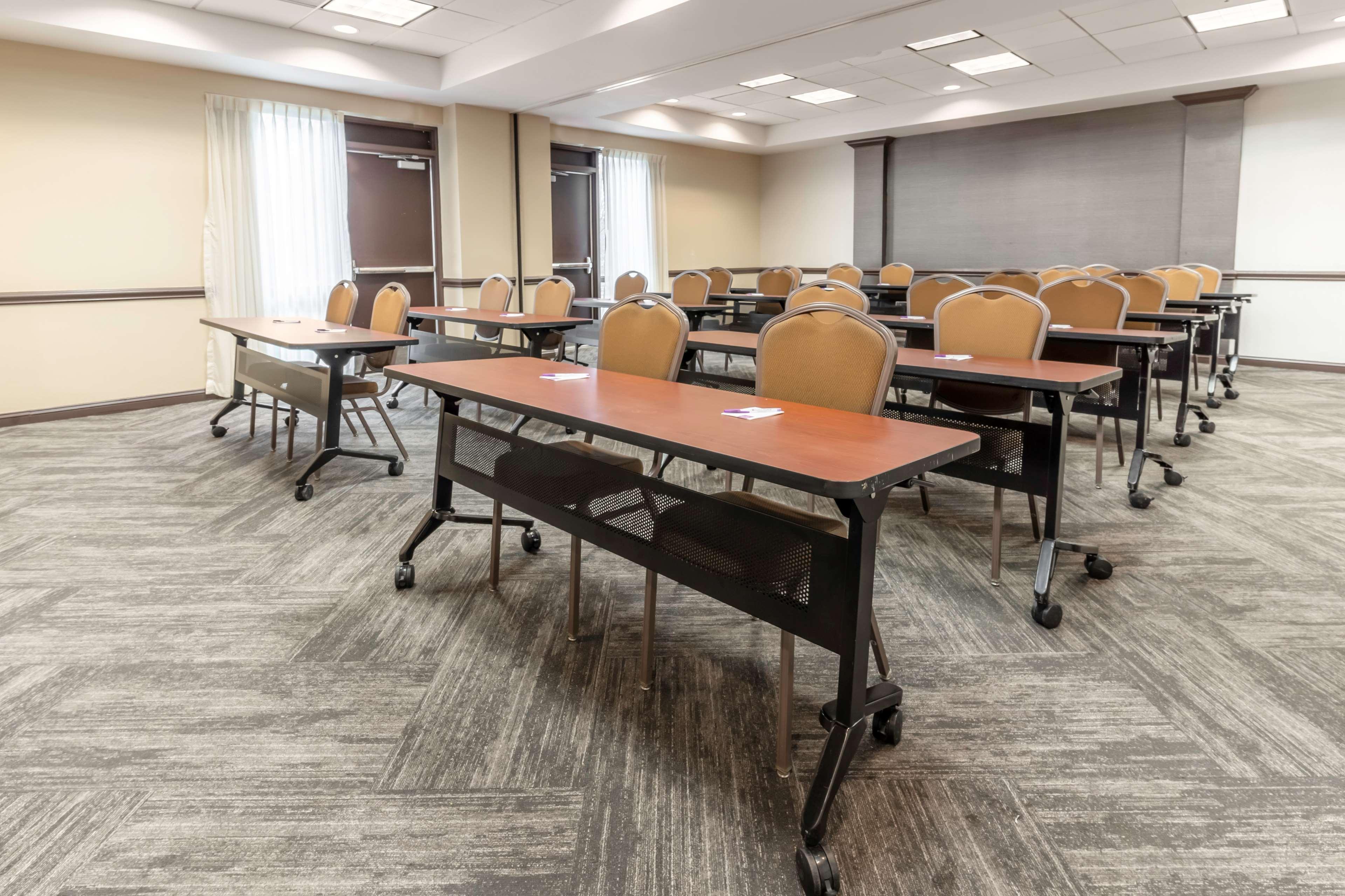 Hyatt Place Charlotte Airport Billy Graham Parkway Bagian luar foto