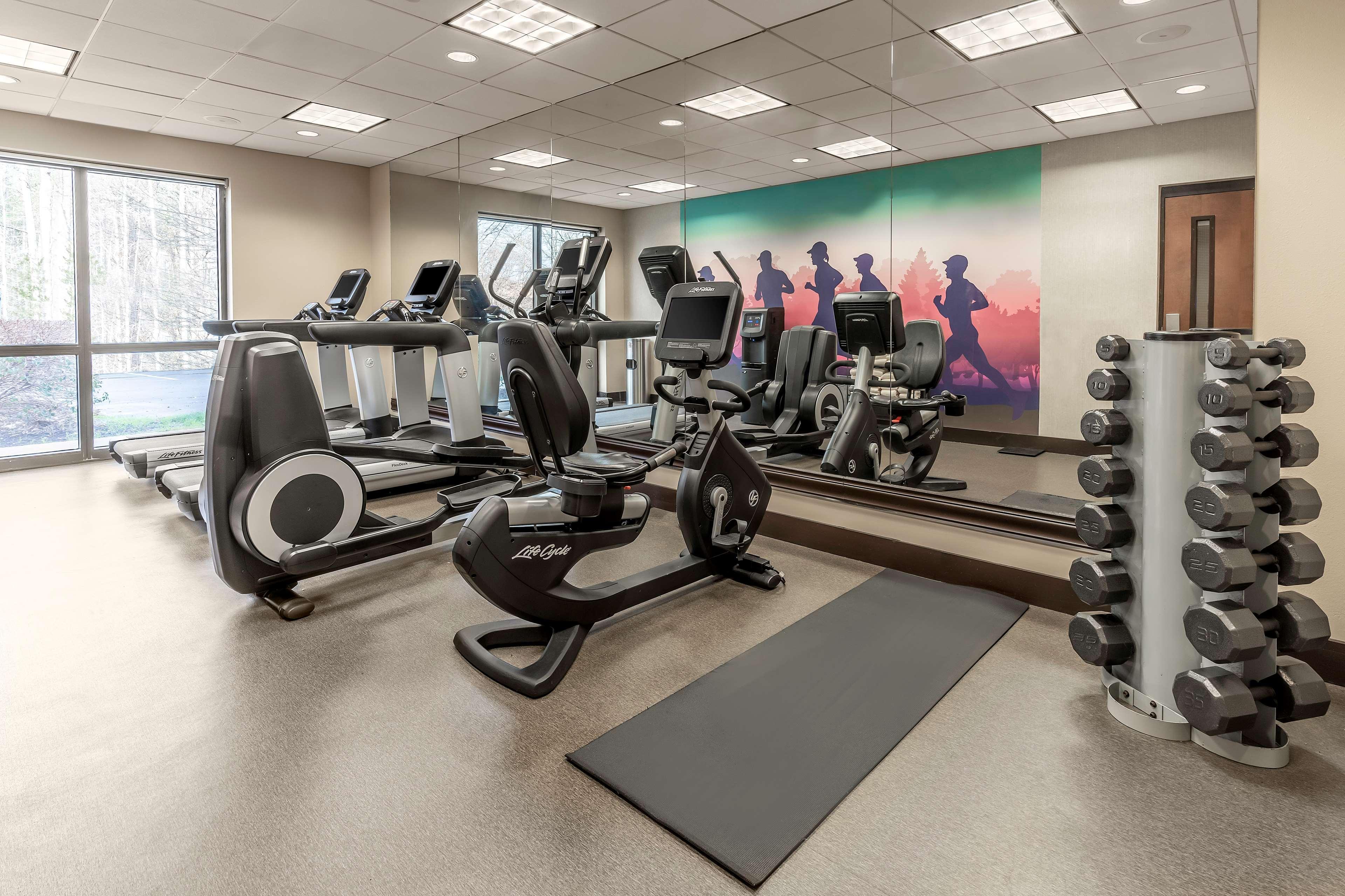 Hyatt Place Charlotte Airport Billy Graham Parkway Bagian luar foto