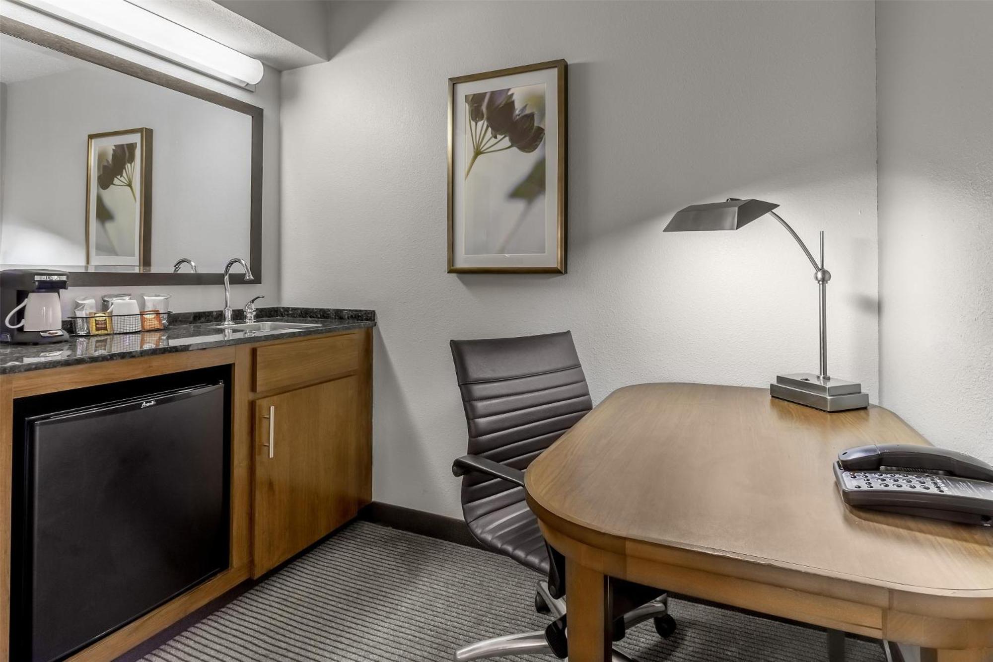 Hyatt Place Charlotte Airport Billy Graham Parkway Bagian luar foto