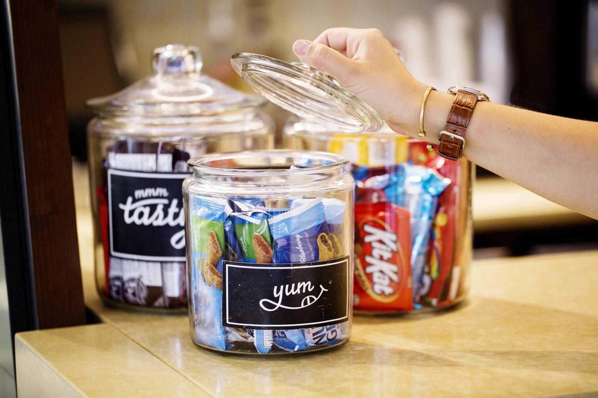 Hyatt Place Charlotte Airport Billy Graham Parkway Bagian luar foto