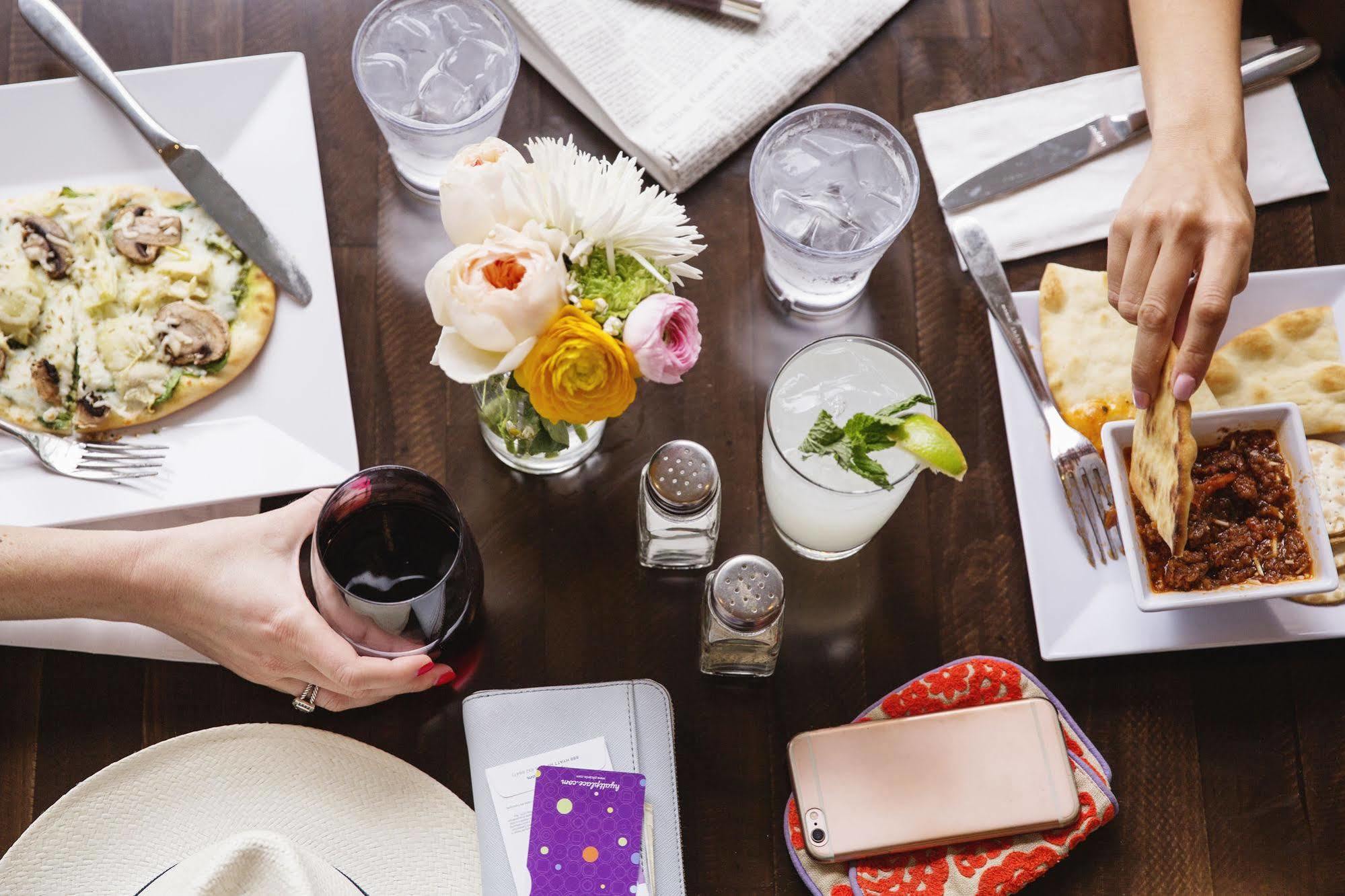 Hyatt Place Charlotte Airport Billy Graham Parkway Bagian luar foto